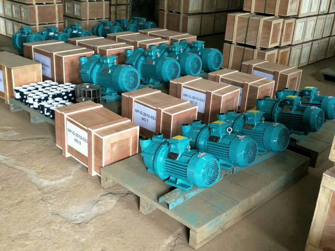 Bơm chân không trong ngành nhựa